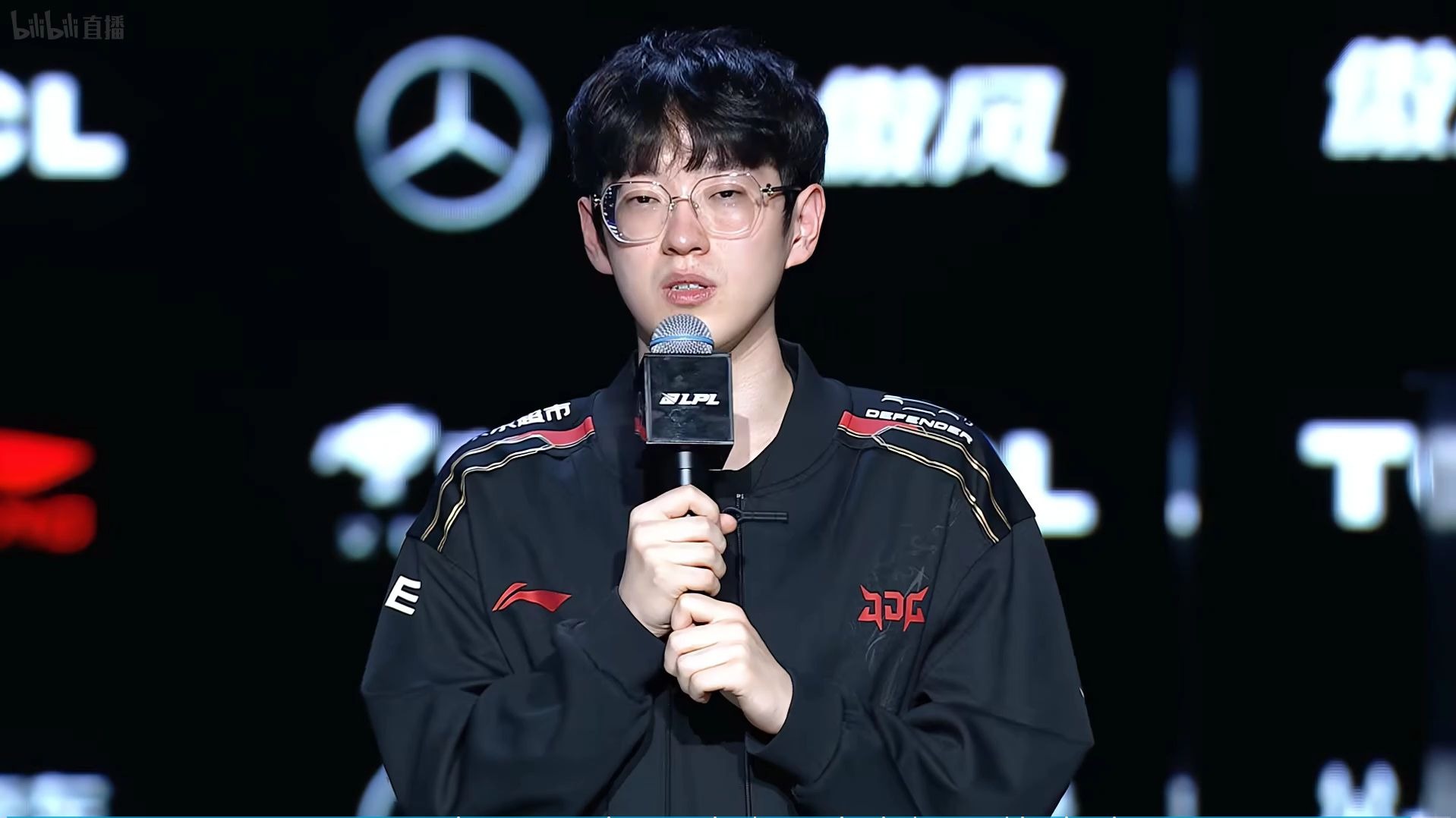 Scout意外战胜RNG，重要助攻引爆全场！观众掌声雷动的简单介绍-爱游戏入口